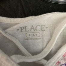 Load image into Gallery viewer, Cold shoulder top w/lace neckline
