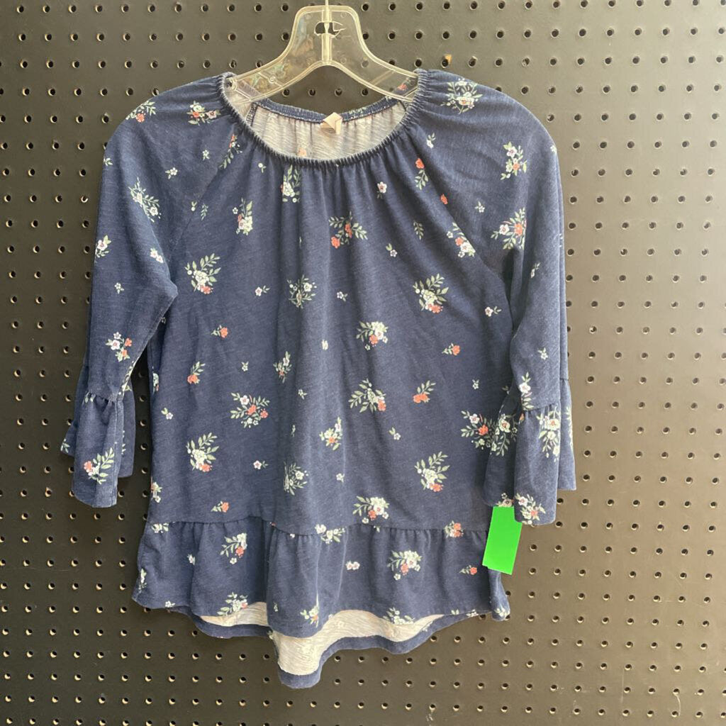 Floral top w/ ruffles