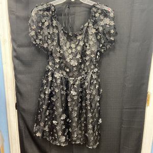Tulle flower dress w/ cut-out back (new)