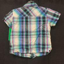 Load image into Gallery viewer, Plaid button down shirt
