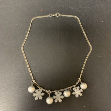 Load image into Gallery viewer, SnowFlake Necklace
