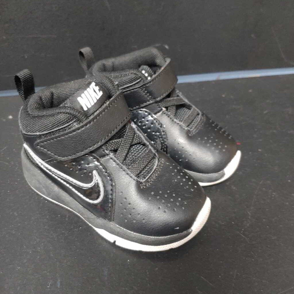 Boys Velcro sneaker