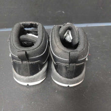 Load image into Gallery viewer, Boys Velcro sneaker
