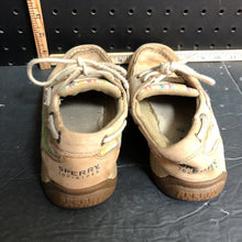 Load image into Gallery viewer, Girls Intrepid boat shoes
