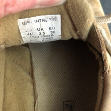 Load image into Gallery viewer, Girls Intrepid boat shoes

