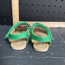 Load image into Gallery viewer, Girls flower sandals
