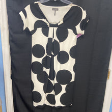 Load image into Gallery viewer, Polka Dot dress
