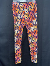 Load image into Gallery viewer, Pattern leggings
