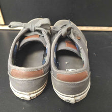 Load image into Gallery viewer, Boys Skateboard sneakers
