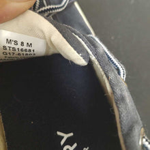 Load image into Gallery viewer, Boys casual shoes
