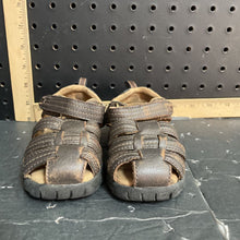 Load image into Gallery viewer, Boys strappy sandals
