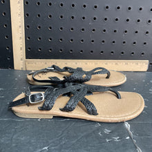 Load image into Gallery viewer, Girls strappy flip flops
