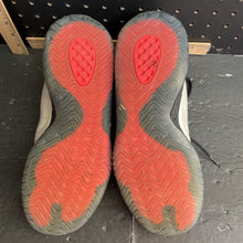 Load image into Gallery viewer, Boys KD Trey 5 VII sneakers
