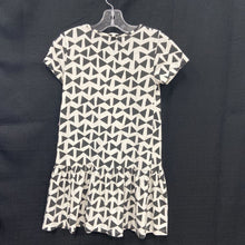 Load image into Gallery viewer, Triangle patterned dress
