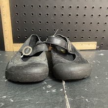 Load image into Gallery viewer, Girls flats w/buckles
