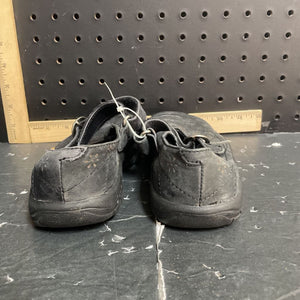 Girls flats w/buckles