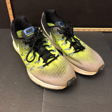 Load image into Gallery viewer, Boys Air Zoom Pegasus 33 sneakers
