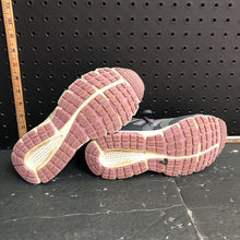 Load image into Gallery viewer, Girls sneakers
