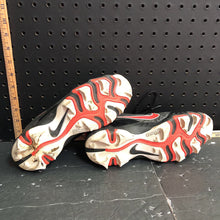 Load image into Gallery viewer, Boys Hyperdiamond 2.5 cleats
