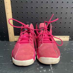 Girls Jumpman Team 2 sneakers