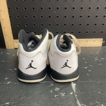 Load image into Gallery viewer, Boys Retro TD 5 sneakers
