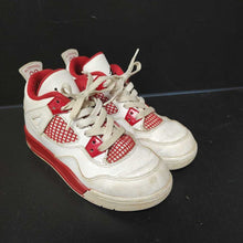 Load image into Gallery viewer, Boys Jordan 4 Retro Alternate 89 sneakers
