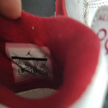 Load image into Gallery viewer, Boys Jordan 4 Retro Alternate 89 sneakers
