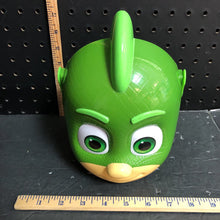 Load image into Gallery viewer, Green Gecko Halloween pail
