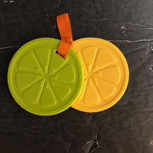 Load image into Gallery viewer, Lemon &amp; lime slice teether
