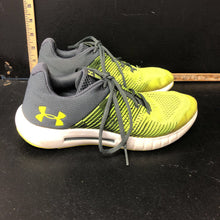 Load image into Gallery viewer, Boys sneakers
