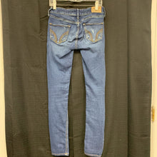 Load image into Gallery viewer, Denim skinny pants
