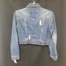 Load image into Gallery viewer, Button denim jacket
