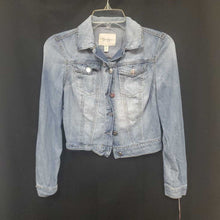 Load image into Gallery viewer, Chambray button jacket
