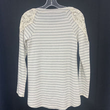 Load image into Gallery viewer, Lace striped tunic
