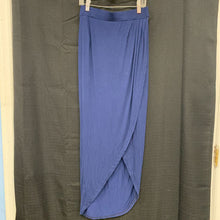 Load image into Gallery viewer, Solid Long Skirt (Vanilla Bay)
