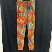 Load image into Gallery viewer, Pattern leggings
