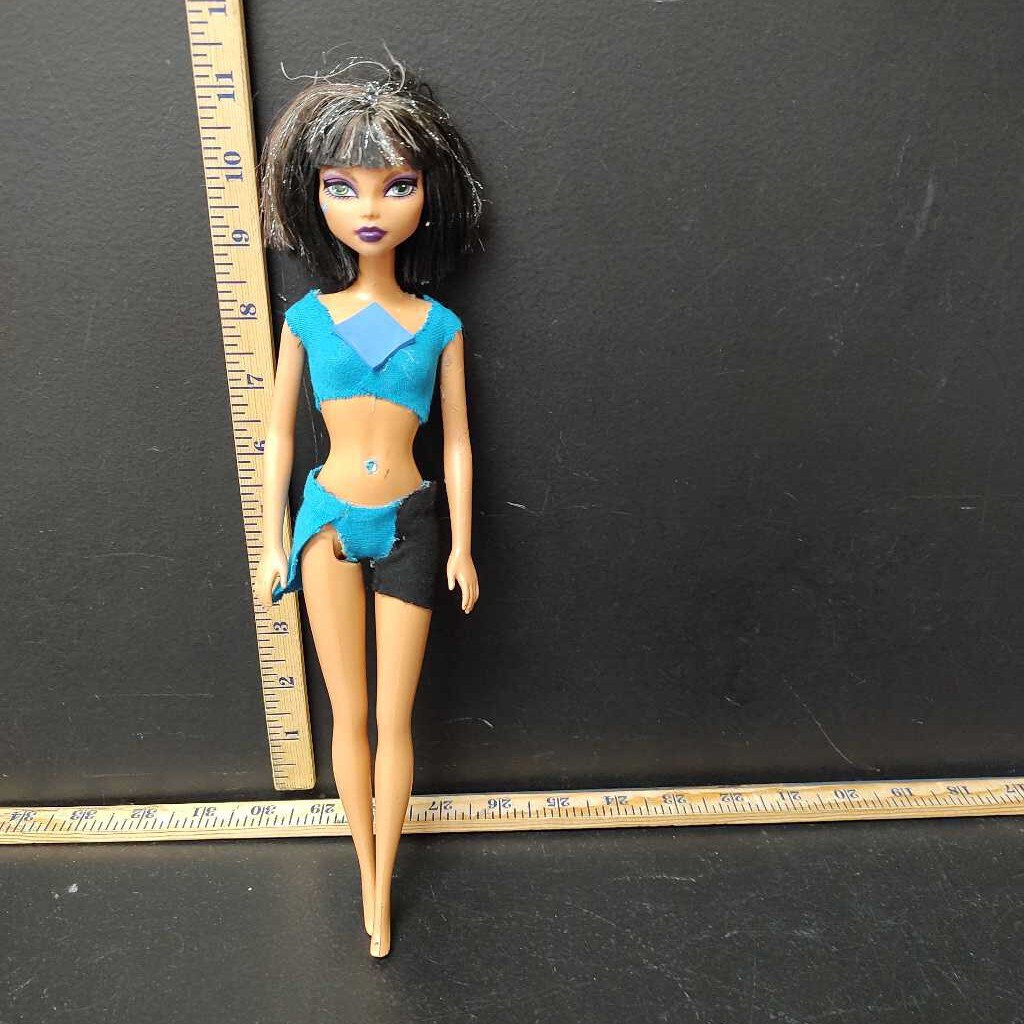 Cleo De Nile Doll w/2 pc outfit