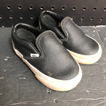 Load image into Gallery viewer, Girls Slip On Shoes
