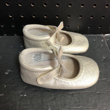 Load image into Gallery viewer, Girls Sparkly Bow Flats
