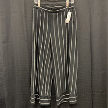 Load image into Gallery viewer, Striped pants
