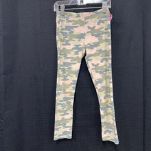 Load image into Gallery viewer, Camouflage leggings
