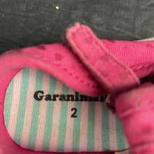 Load image into Gallery viewer, Girls Heart Shoes
