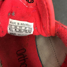 Load image into Gallery viewer, Girls sneakers
