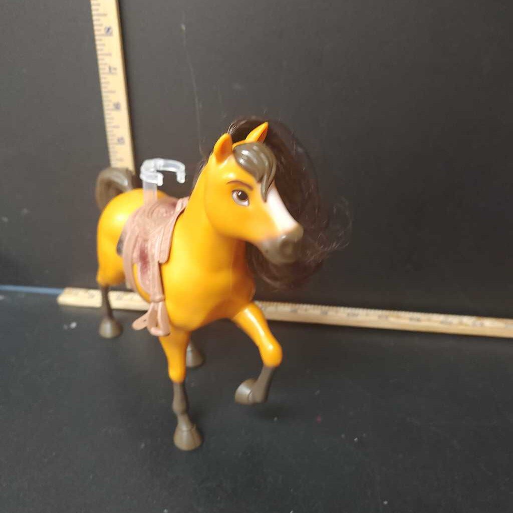 Horse w/saddle