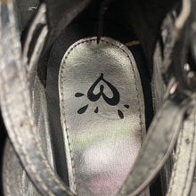 Load image into Gallery viewer, Girls Strappy Studded Flats
