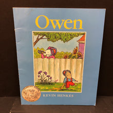 Load image into Gallery viewer, Owen (Kevin Henkes)-paperback
