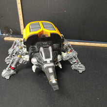 Load image into Gallery viewer, Gargantis bettle bot (beetleborgs) vintage collectible
