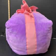 Load image into Gallery viewer, Miss Pressy Plush present
