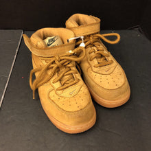 Load image into Gallery viewer, Boys Air Force1 LV8 TD Sneakers
