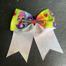 Load image into Gallery viewer, Doll &amp;icon print hairbow
